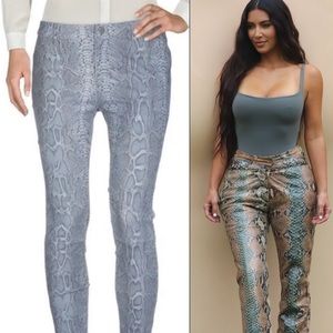 NEW ⭐️ $1,000 J Brand Python Leather pants